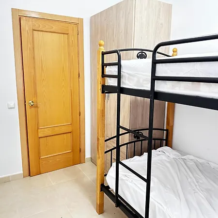 Luxurious Spacious Three Bedroom On Beachfront Appartement